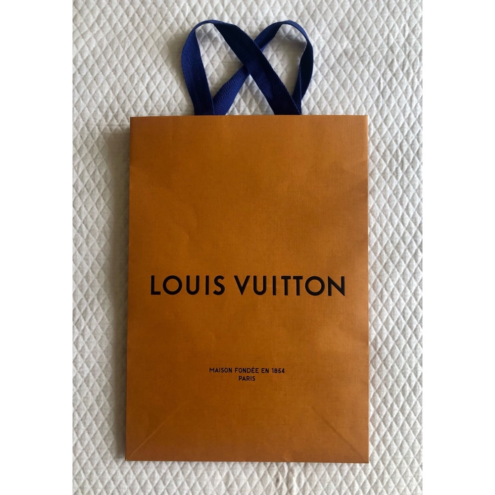 Louis Vuitton - Medium Tall Shopping Bag